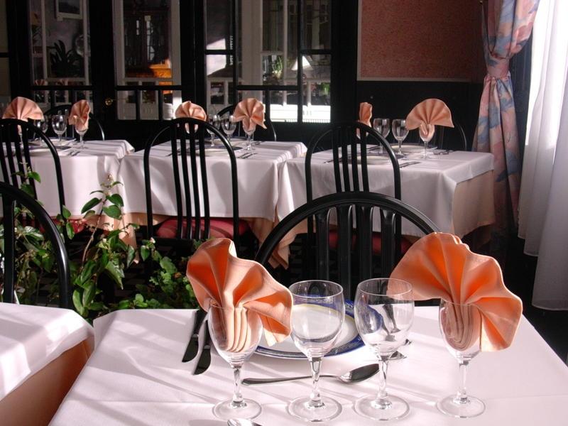 Arcantis Hotel Metropole Chatel-Guyon Restaurant photo